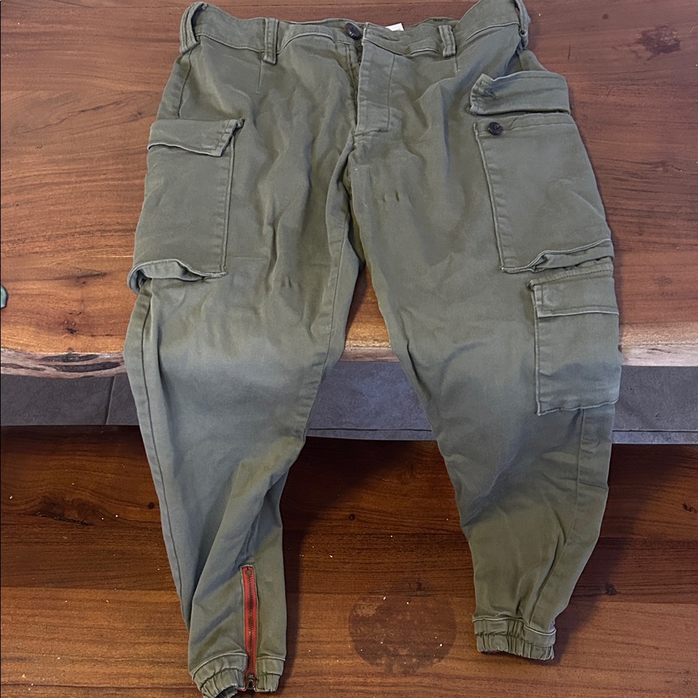 Fashion Nova Olive Green Cargo Pants